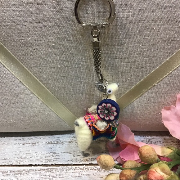 ⭐️[2/$12.00]⭐️ Llama Keychain - Picture 2 of 2